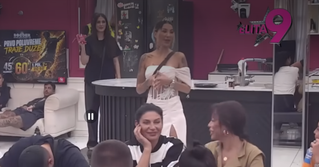 "Kreten sa kačketom i monstrum!" Aneli obukla venčanicu, pa napravila presedan u rijalitiju