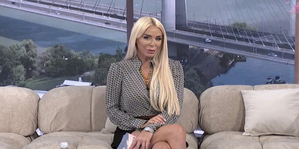 Procureo snimak iz studija: Voditeljki Pinka sevnula suknja: Svi su gledali u njenu zadnjicu!