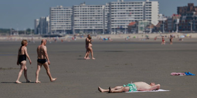 Toplotni talas kosi ljude u Evropi! Gori Stari kontinent, popaljeni crveni alarmi: Vrhunac tek sledi (FOTO)