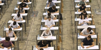 Hiljade maturanata danas polažu prijemne, narandžasti alarm nad Srbijom, Rusija zahvalna Beogradu