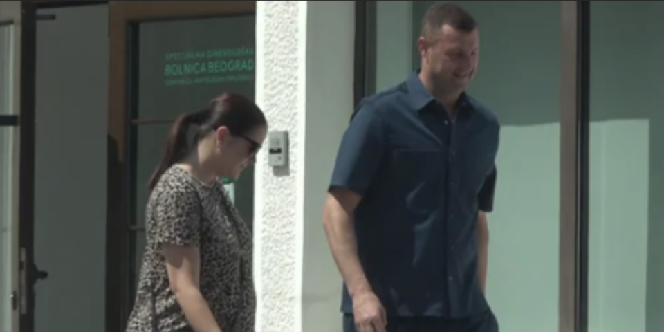 17 godina se borili za potomstvo, a sad pucaju od sreće: Poznati Srbi dobili blizance - Mama "kao avion"!