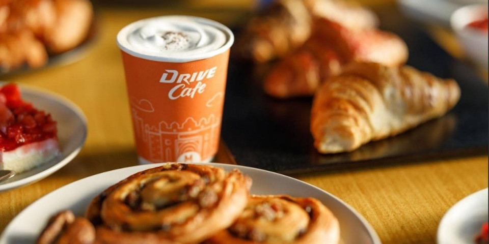 Od jutarnje rutine do lifestyle užitka: Upoznajte novi Drive Cafe blend kafe – 100% Arabika