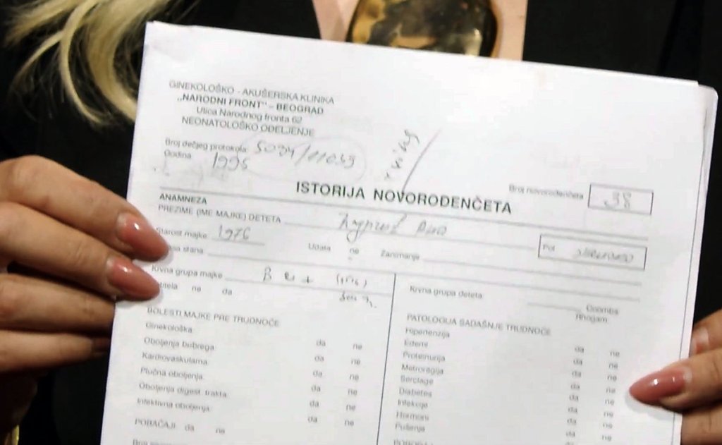 Ekskluzivno saznanje! Donela dokumenta Informeru u ruke - Beba koju je čekala sa Bulićem nije ukradena!
