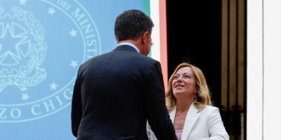 Žestok sukob u vrhu alijanse: Đorđa Meloni optužila šefa NATO da laže o ulozi Italije u napadima na Iran!