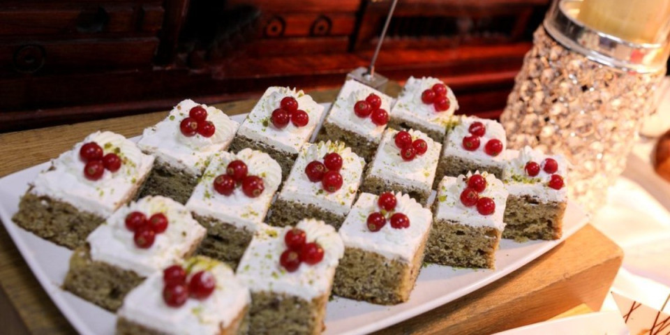 Starinske orah kocke koje se tope u ustima: Recept koji ne izlazi iz mode