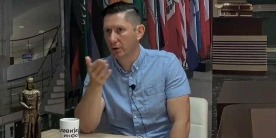 Ljudi, pa ovo je hit! Dikić pokopao svoje blokadere: Vučić je doktor za vas, nemamo šanse na izborima (VIDEO)
