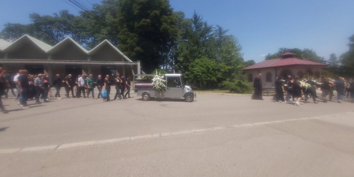 Povorka na sahrani Prike