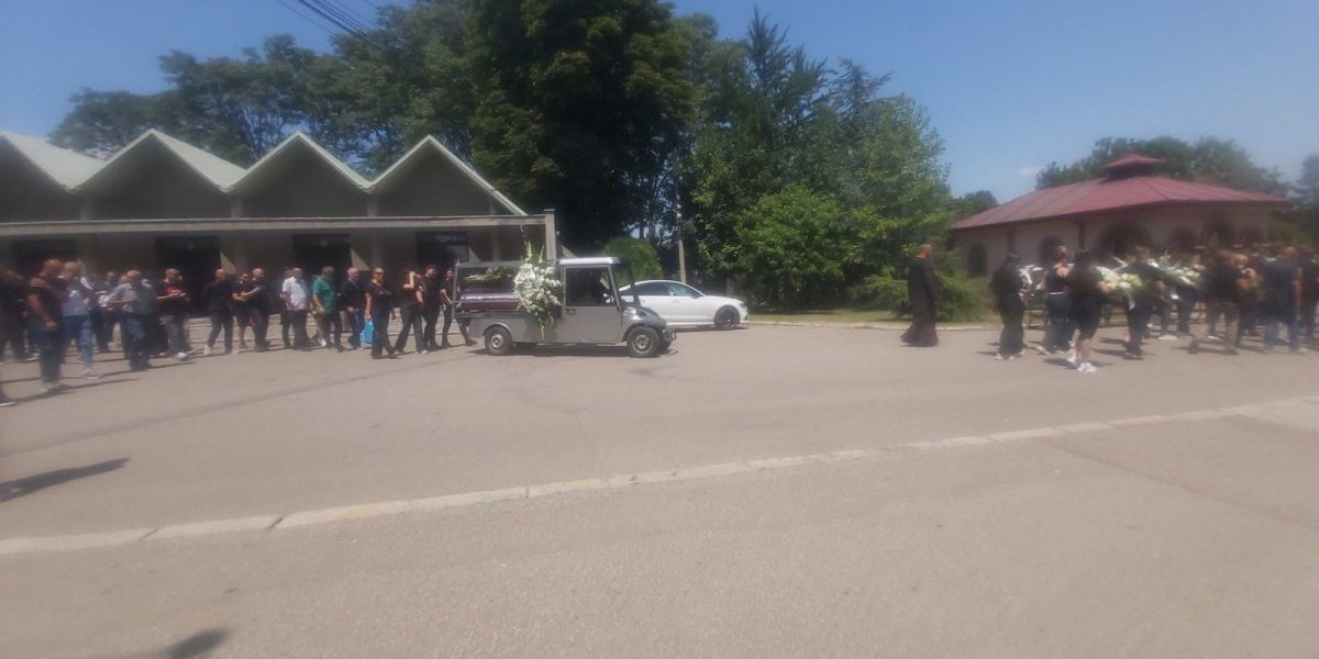 Povorka na sahrani