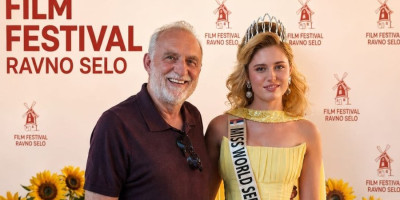Filmski spektakl počeo u velikom stilu: Miss Srbije u centru pažnje - Lepotica otvorila 9. Filmski festival u Ravnom Selu