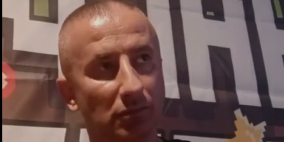 Metastaza blokaderskog ludila! Aktivista iz Loznice priželjkuje smrt 15 penzionera na skupu u Beogradu (VIDEO)