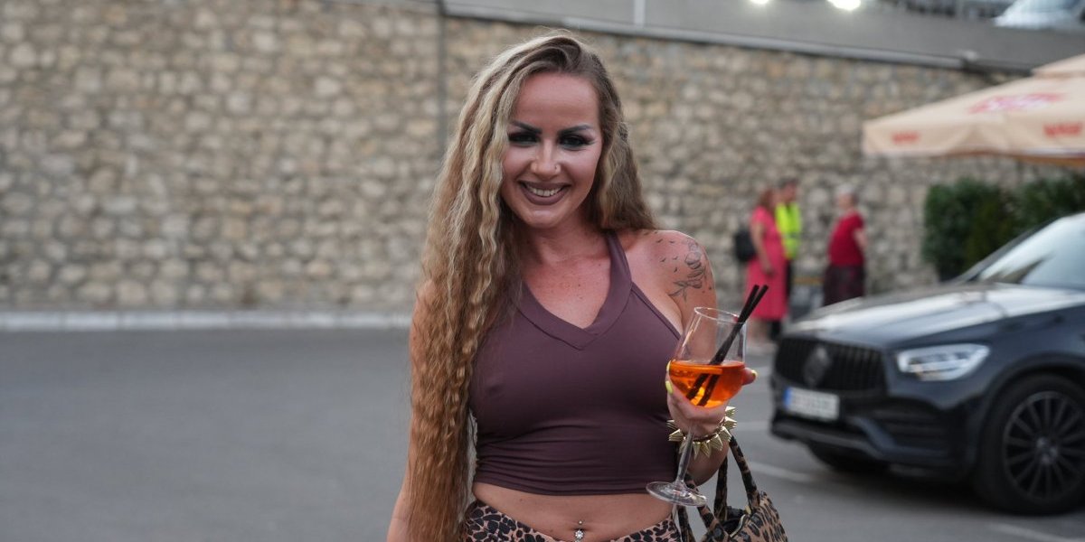 Atina Ferari