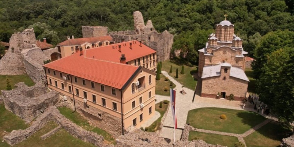Vernici hrle ka Ćupriji! U ovom manastiru počivaju mošti Svetog kneza Lazara za koje se veruje da na Vidovdan imaju posebnu moć (FOTO)