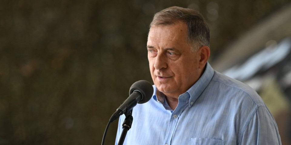 Obraća se Milorad Dodik iz Mrkonjić Grada: "Ovo nije običan datum, ovo je mesto kada govorimo istinu"