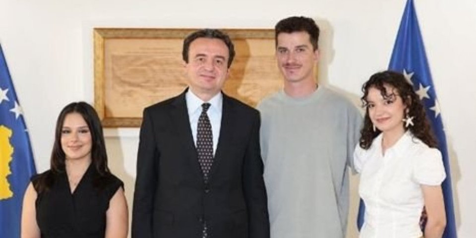 Šokantno otkriće! Tajni sastanak u Novom Pazaru - Povezuju se blokaderi iz Srbije i Albanije uz podršku Aljbina Kurtija (FOTO)