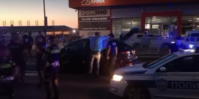 Ekskluzivno! Isplivao snimak privođenja Petra Đurića nakon protesta u Kraljevu - blokader zadržan u policiji (VIDEO)