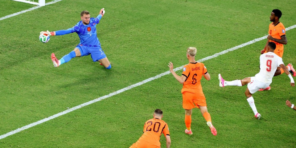 Šta uradi, crni golmane? Holanđanin postigao autogol u penal seriji (VIDEO)
