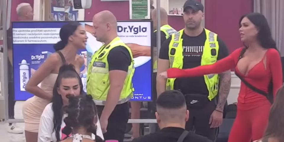 "Zarađuje 10 godina od je*a*ine": Brutalan okršaj starleta kakav Srbija ne pamti