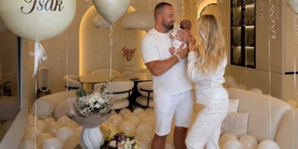 Iznenađenje u luks stanu! Pevač napravio doček ženi i sinu iz porodilišta: Fotografije tope dušu