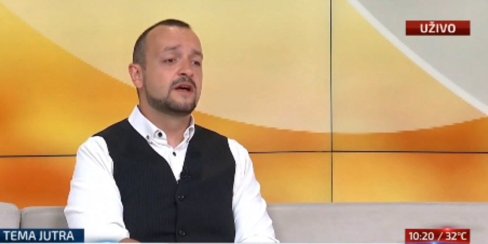 Šamar blokaderima i od njihovog promotera! Stojanović: Ne može se porediti skup u Kraljevu sa Vučićevim, jer je njegov bio ubedljivo veći (VIDEO)