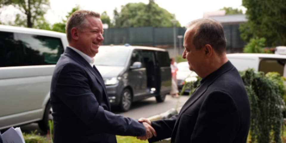 Srpsko gostoprimstvo na delu! Dačić ugostio ministra Mađarske i poslao jasnu poruku (FOTO)