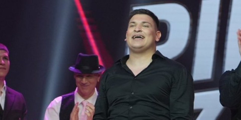Baloni i vatromet, njih dvoje nikada srećniji: Pobednik "Pinkovih zvezda" otkrio pol bebe (VIDEO)