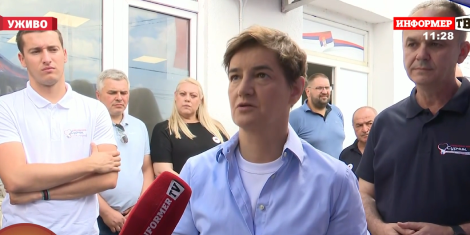 Brnabić u Dobanovcima nakon vandalskog pira blokadera koji su uništili prostorije SNS-a: Popravićemo sve što su uništili!