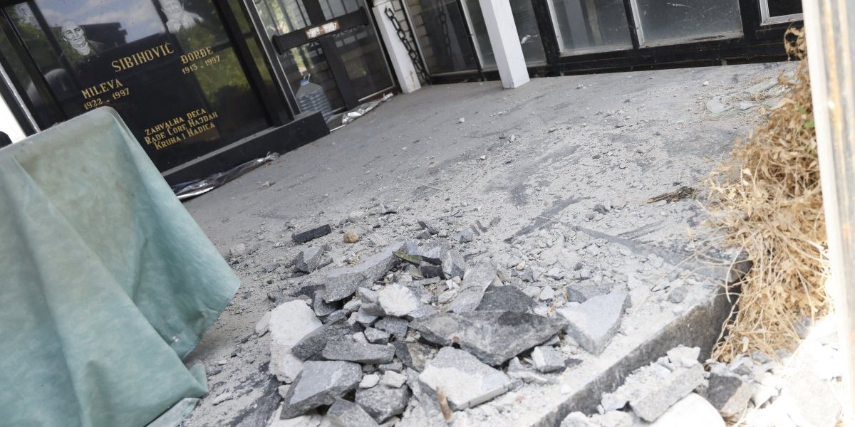 Razbijen beton u grobnici