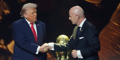 Tramp naredio ukidanje suspenzije! Istorijska blamaža FIFA - Infantino poslušao "šefa"