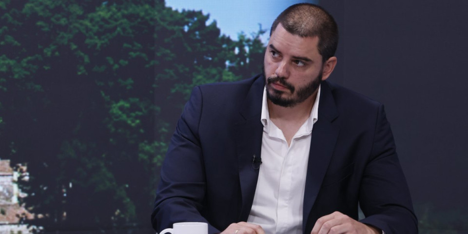 Vukša Dragović raskrinkao CRTU: Rokfeler im samo u 2026. dao pola miliona dolara da sruše Srbiju (VIDEO)