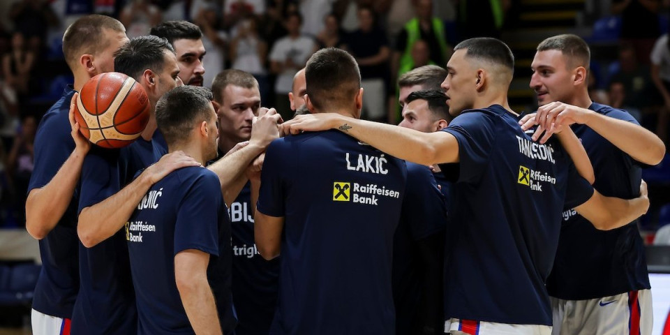 U Sarajevu grmelo: "Srbijo, ku*vo balkanska", u Beogradu zvižduci, pa aplauzi