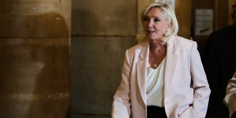 Užas za Makrona! Francuska šokirana brutalnim manevrom Marin Le Pen: Niko u ovom trenutku ovo nije očekivao