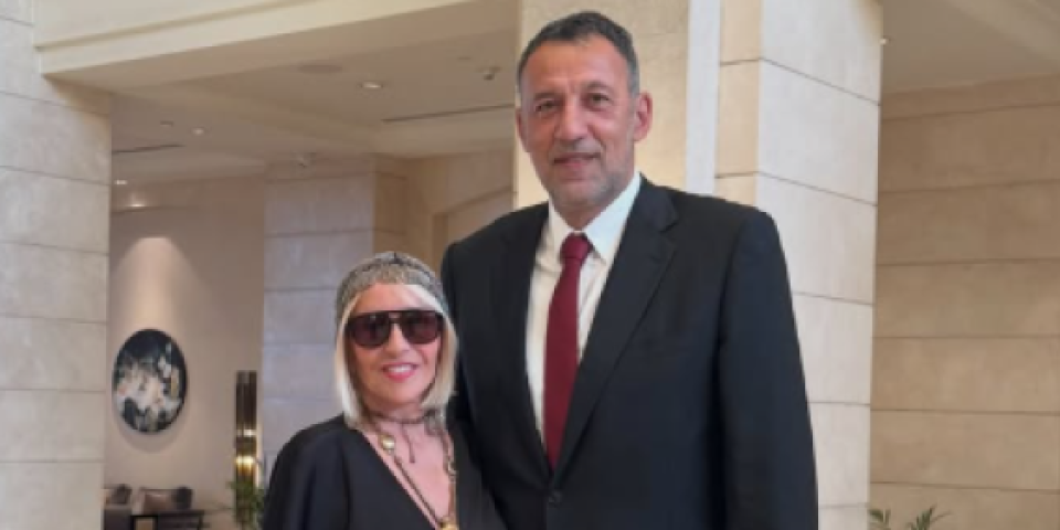 Ana i Vlade Divac na gala večeri u Jordanu! Oko njih čist luksuz, a društvo im pravi slavna Srpkinja (FOTO)