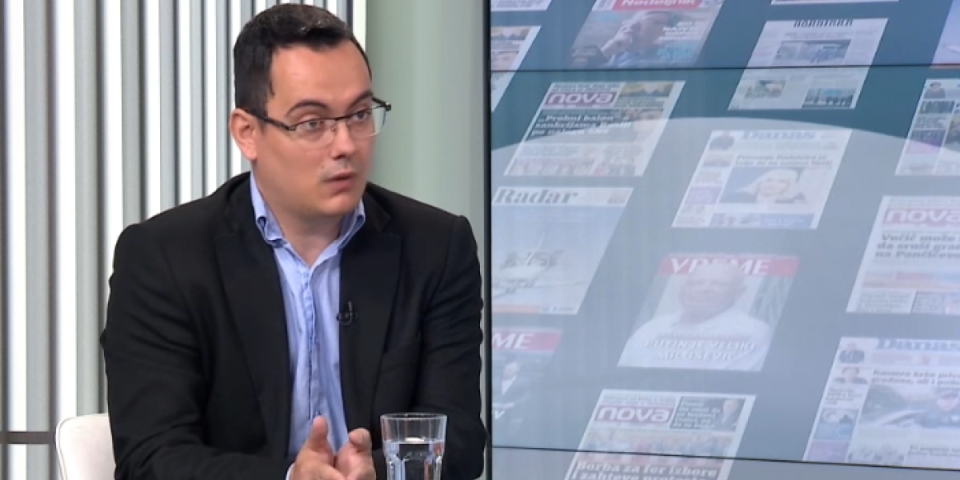 Prpa, a?! Blokaderski novinar doživeo nervni slom: Smeta mu što Vučić ima poštovanje Evrope (VIDEO)