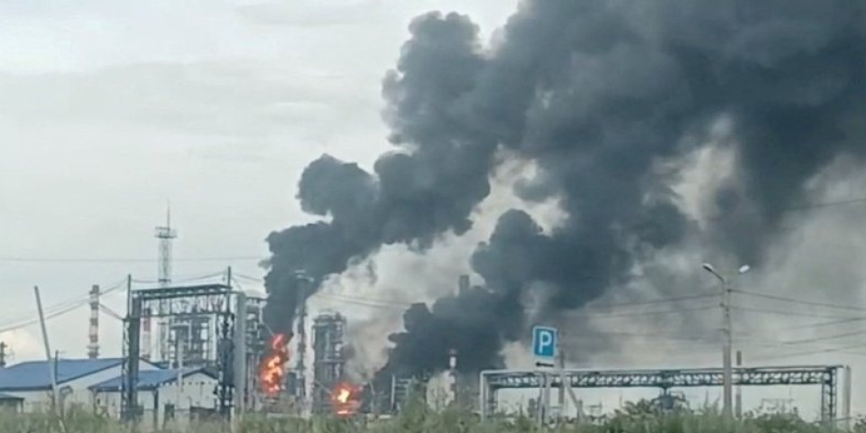 Kataklizma! Zapanjujući snimci napada: Putinov gigant u plamenu, ali to nije jedina loša vest! (VIDEO)
