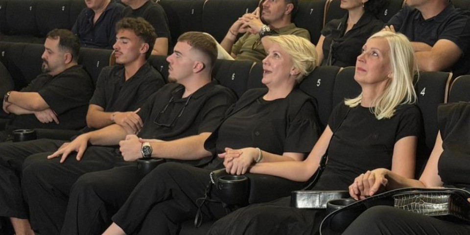 Tenzija u vazduhu: Ćerke Andrije Bajića stigle na komemoraciju, prisustvo udovice unelo nemir?