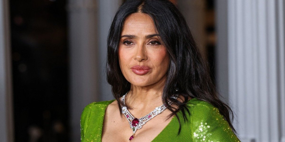 Salma Hajek 17 puta išamarala kolegu na snimanju: Ovo je razlog