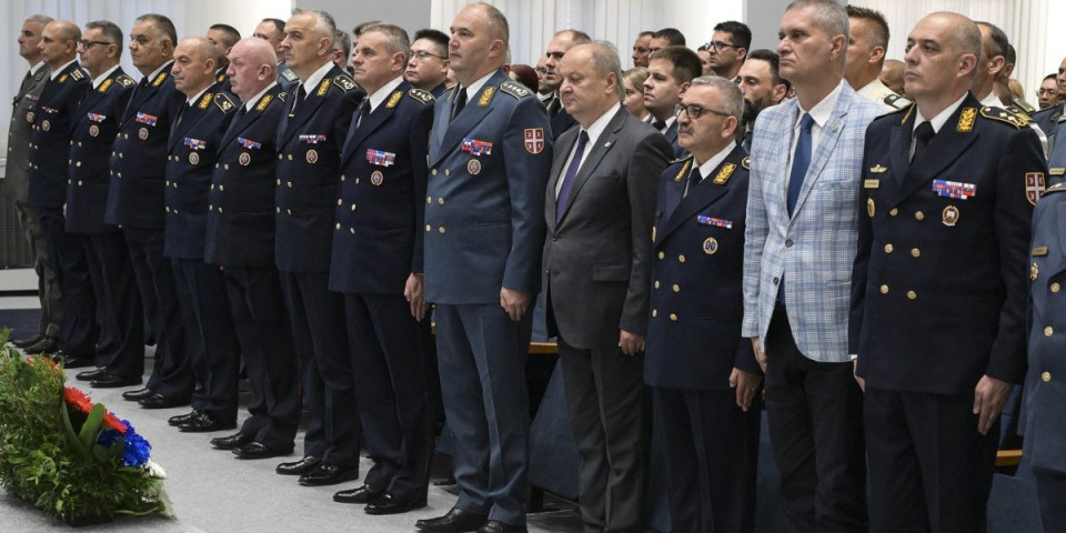 Generali na gotovs! Završeno školovanje 72. klase Komandno-štabnog usavršavanja
