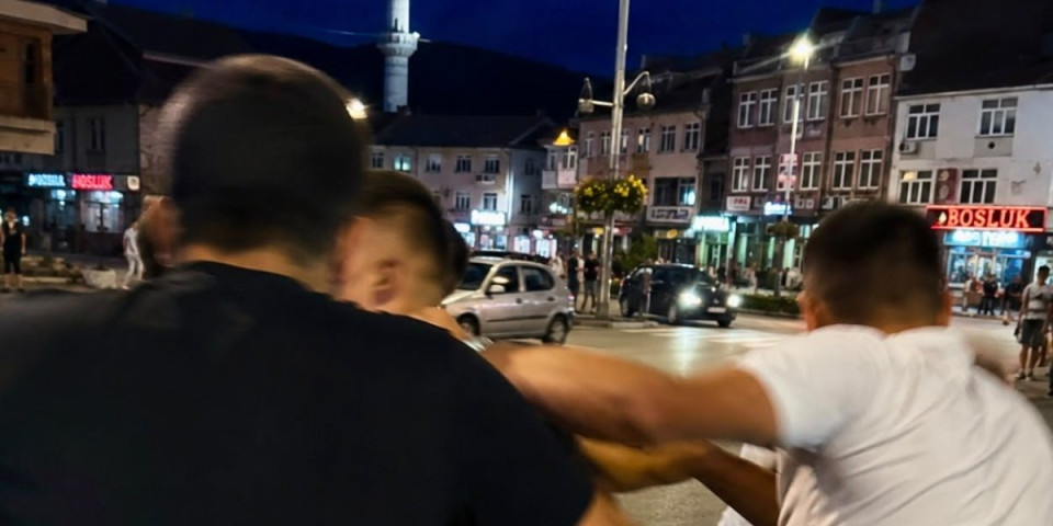 Niko ne sme da kaže istinu? Svi detalji jezivog sukoba u Tutinu, sevale oštrice, a u pozadini svega krije se neverovatna tajna (FOTO)