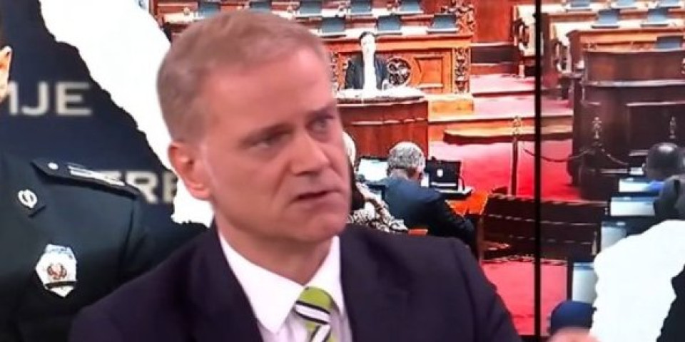 "Ovaj prolupao": Bruka Borka Stefanovića u programu uživo tajkunske Nove - Zbog ovoga ga sad čereče (VIDEO)