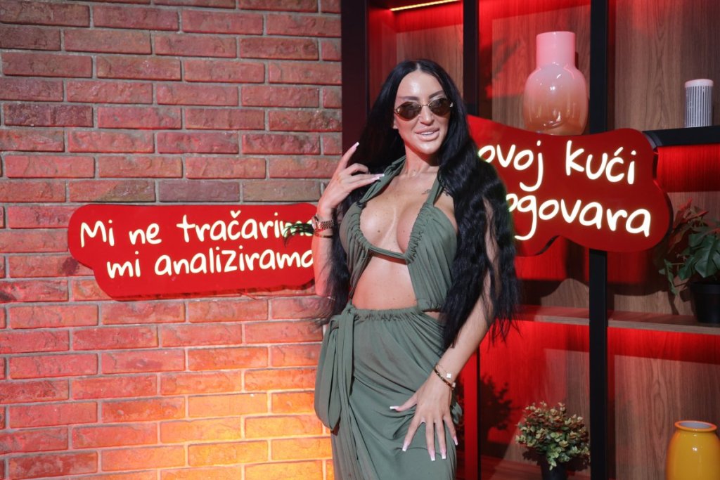 "Ja sam devojka Kristijana Golubovića" Užička Stanija želi i decu da mu rodi - Cure informacije o njihovom odnosu!