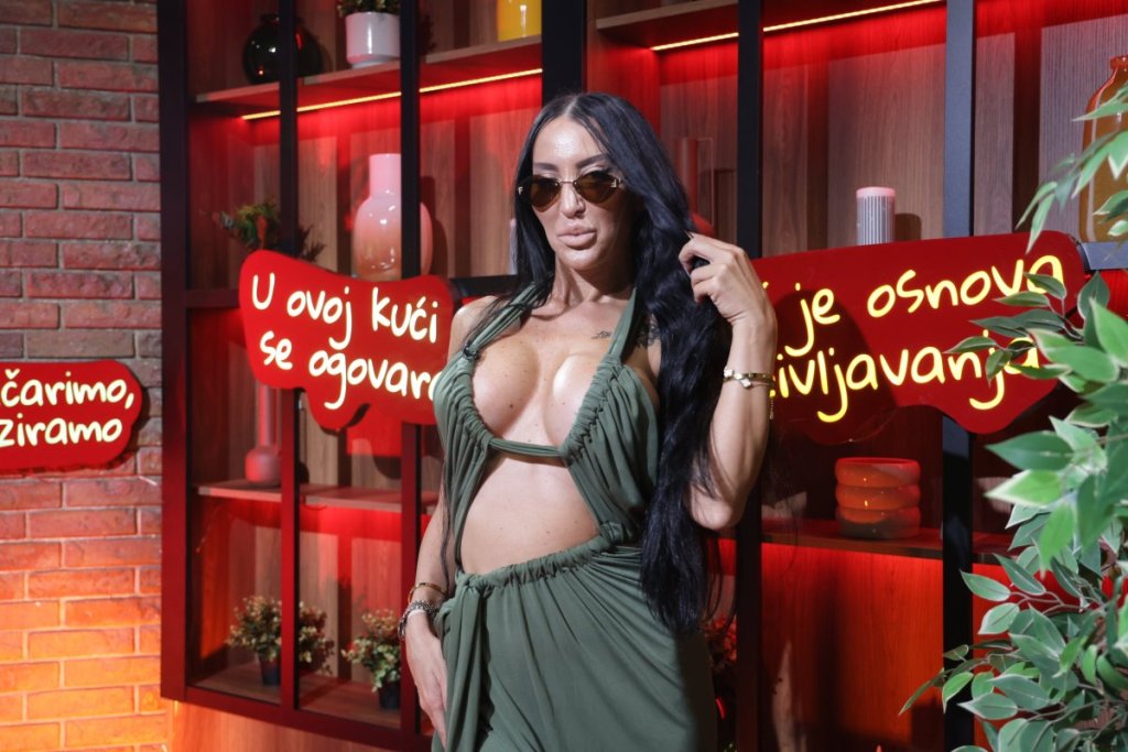 "Maja je stipsa, preselo mi je letovanje sa njom!" Blinda isprozivala Takijevu mezimicu, da li je moguće ovo?