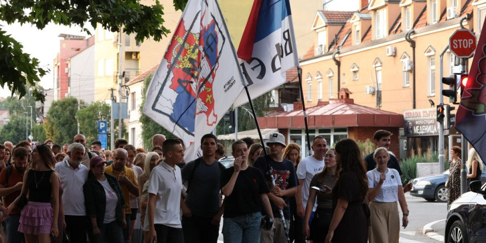 Otkopane ratne sekire! Bukti rat između štetočinskih grupacija blokadera i opozicionih lešinara