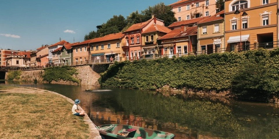 Ovaj grad u Srbiji zovu "srpska Venecija“: Ima sedam mostova, vožnju gondolama, a krije jezivu misteriju o kojoj se vekovima ćuti!