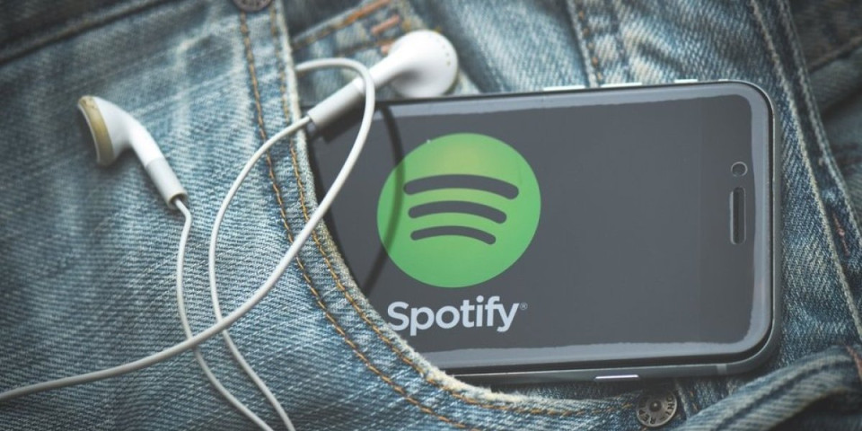 Spotifaj uveo revolucionarnu funkciju: Veštačka inteligencija vam sama bira muziku, a evo kako radi