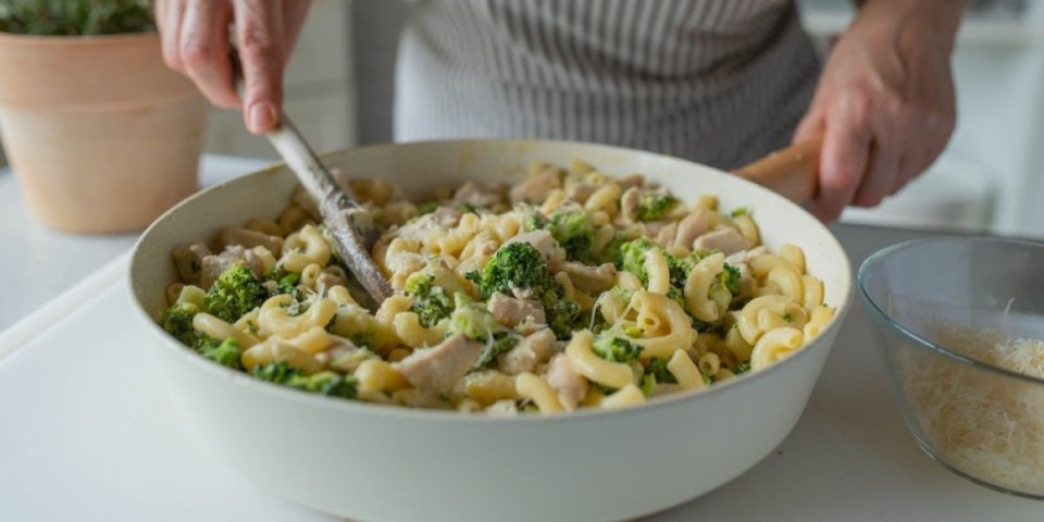 Ručak iz jedne šerpe: Pasta spremna za samo 10 minuta - Idealan obrok za celu porodicu
