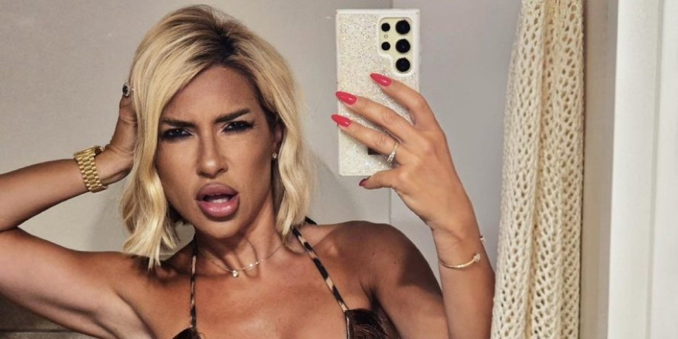 Srbi masovno luče testosteron! Jovana Jeremić u bikiniju leči impotenciju - Pomera mozak koliko je dobra