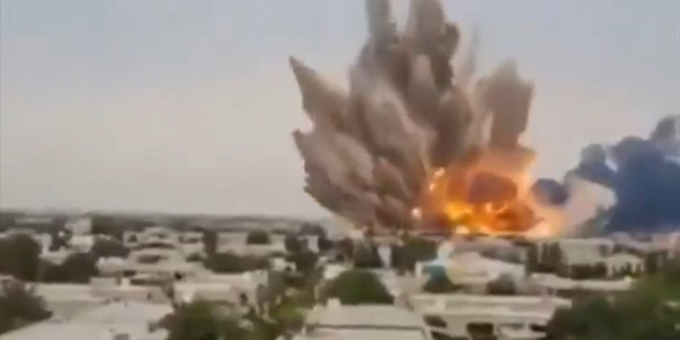 Tramp krenuo u totalnu ofanzivu: Američke rakete zbrisale mostove i ključni toranj (FOTO/VIDEO)