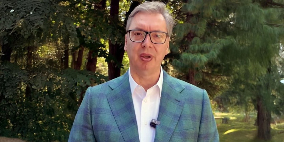 Vučić se pred izbore direktno obratio opoziciji: Čekam vas, nadam se i očekujem vaš odgovor što je moguće pre (VIDEO)