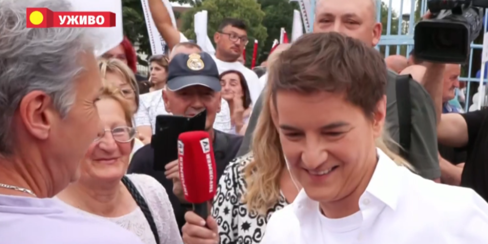 Ovako izgleda ujedinjena Srbija: Narod dočekao Anu Brnabić - Leštane na nogama (FOTO)