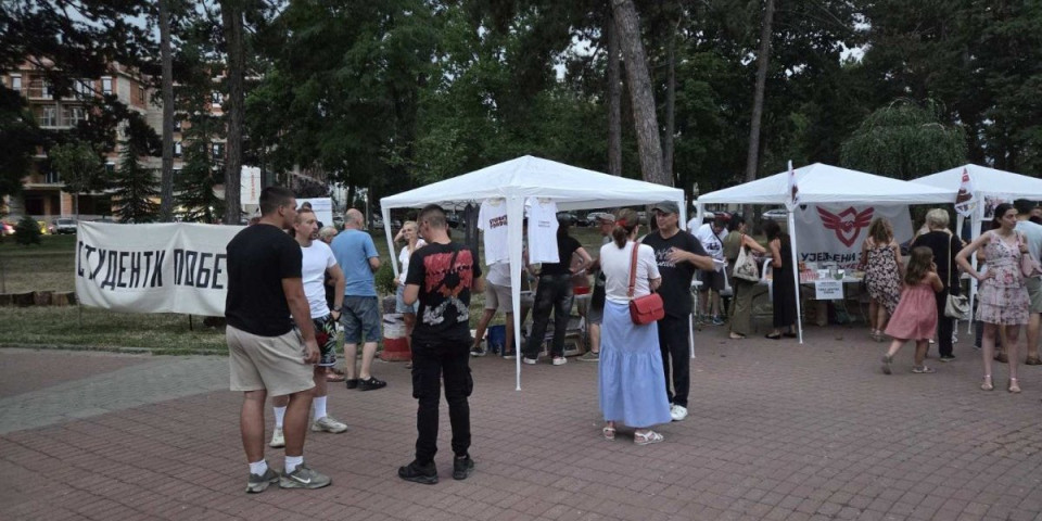 Prazank park u Kragujevcu! Blokaderski skup doživeo debakl - odazvalo se 47 zgubidana (FOTO)